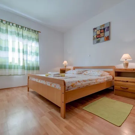 By The Sea Sevid, Trogir - 18346 Apartment *